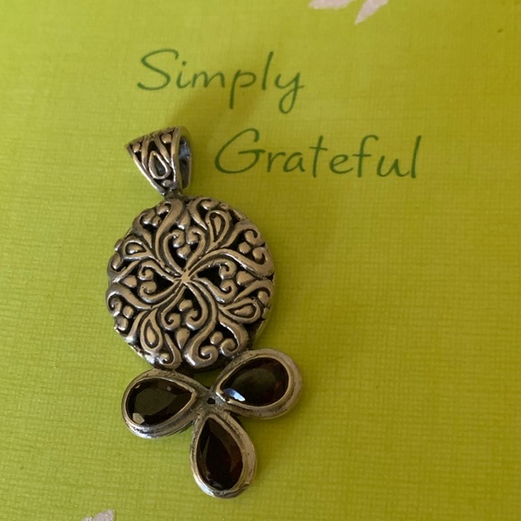 Sterling Silver Pendent with 3 Dark Red Garnet’s - Picture 1 of 5